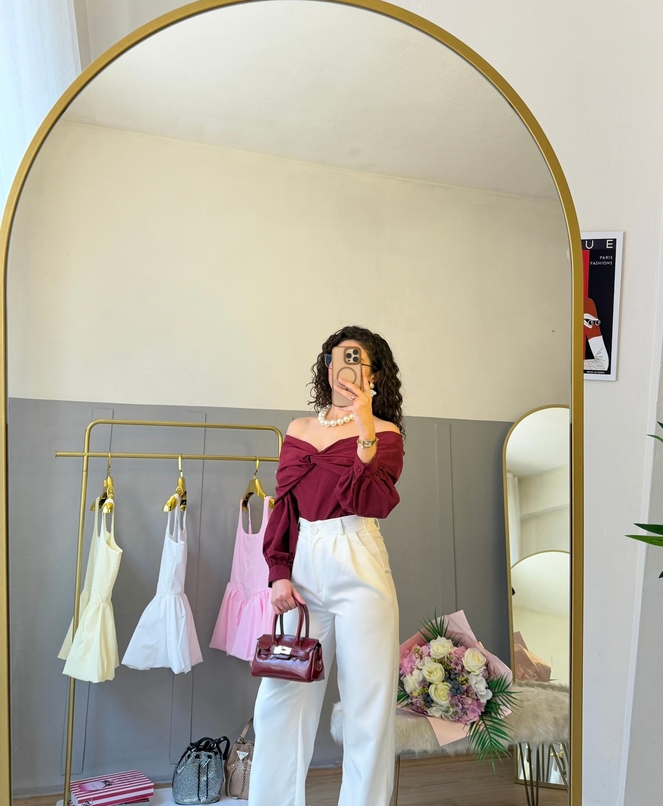 Madonna Yaka Tasarım Gömlek Bordo