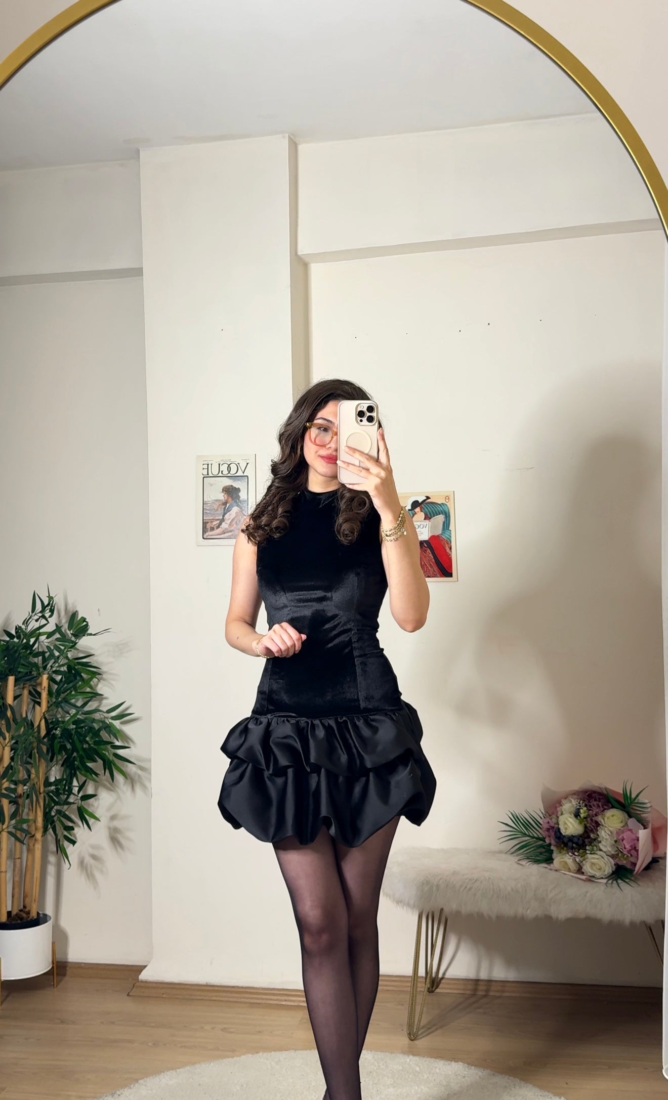 Velvet Ruffle Mini Siyah Elbise