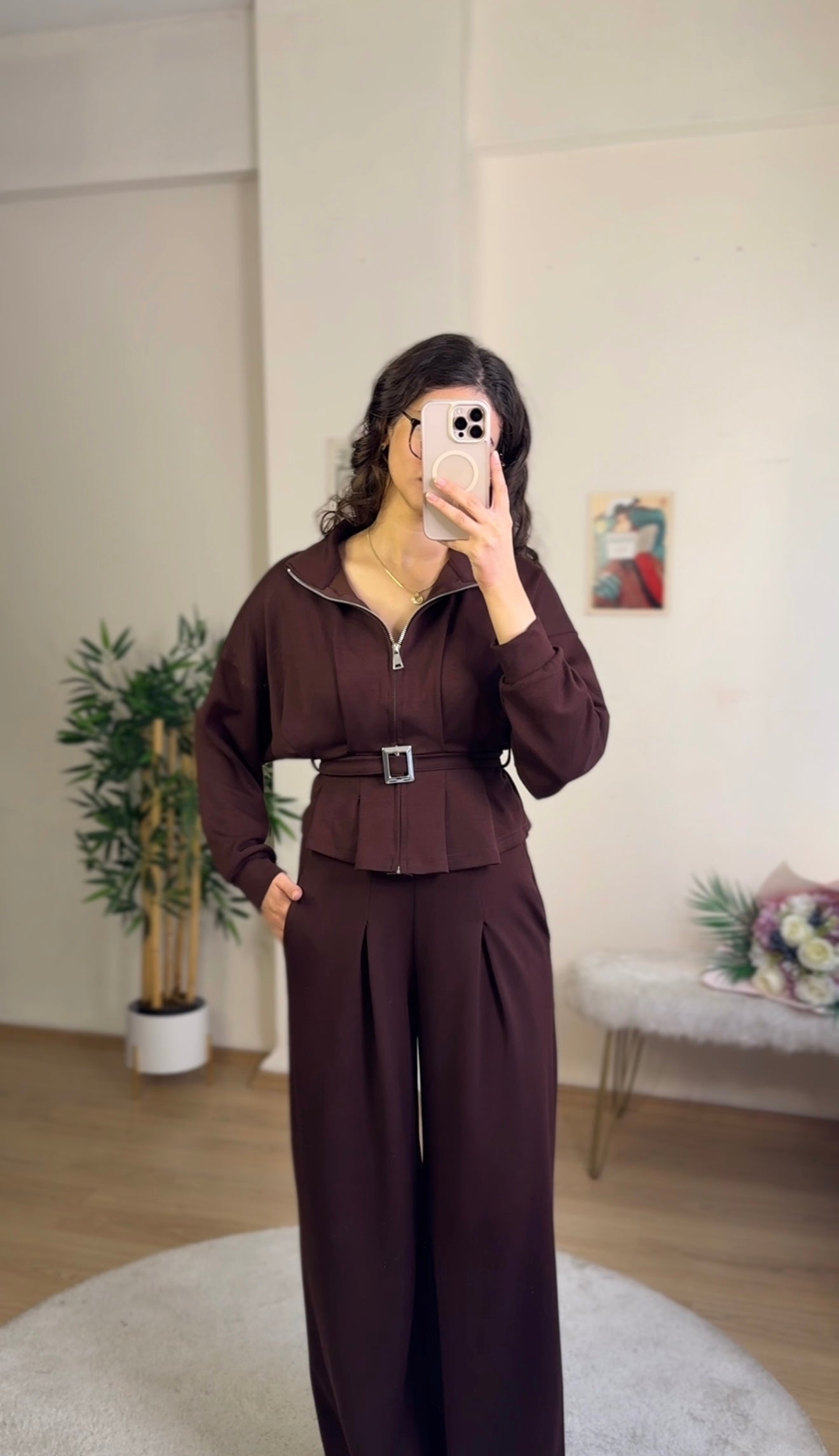 Brown Elegance Modal Set