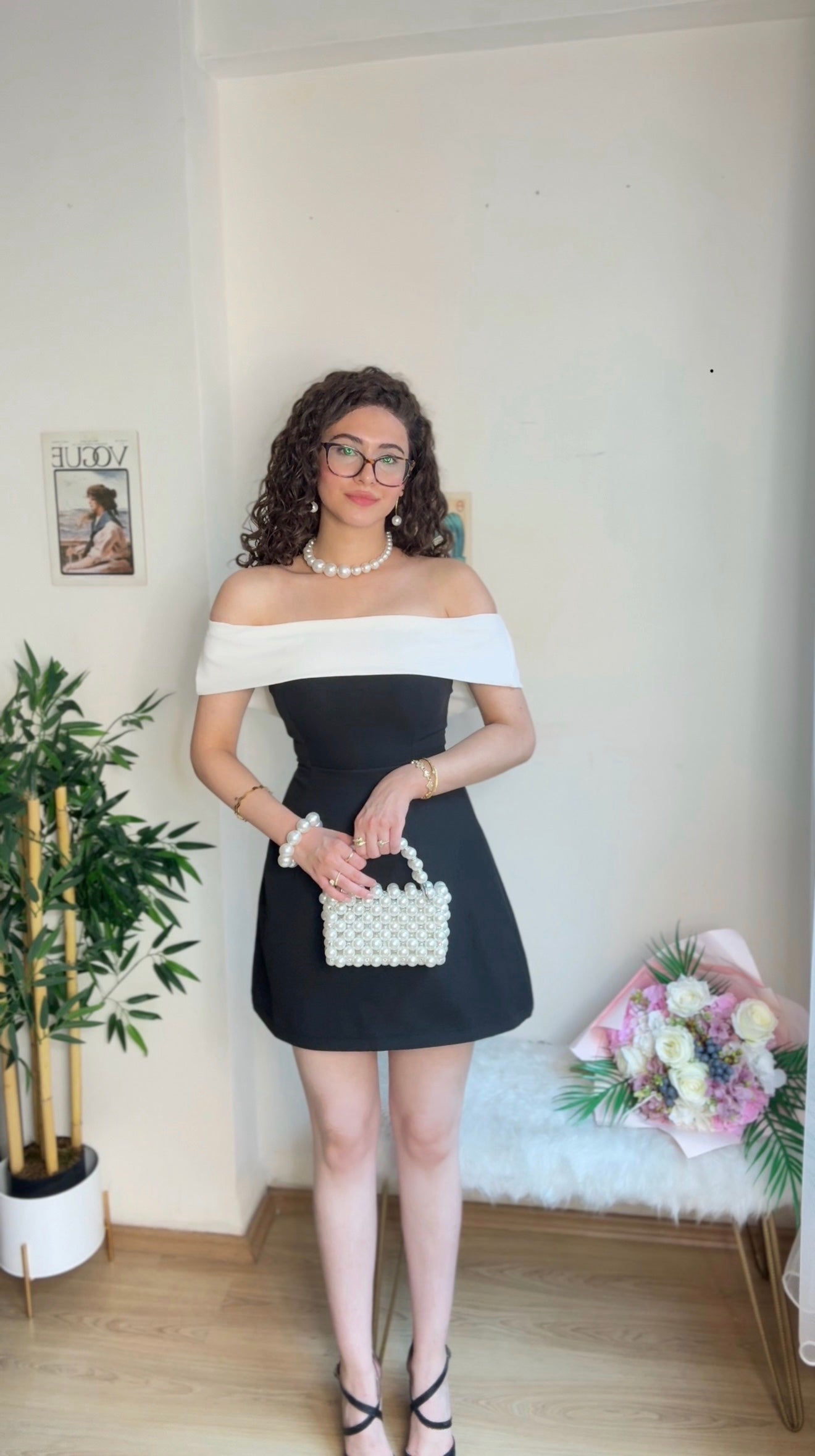 Madonna Yaka Mini Elbise