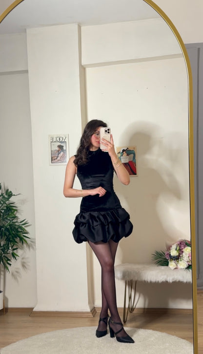 Velvet Ruffle Mini Siyah Elbise