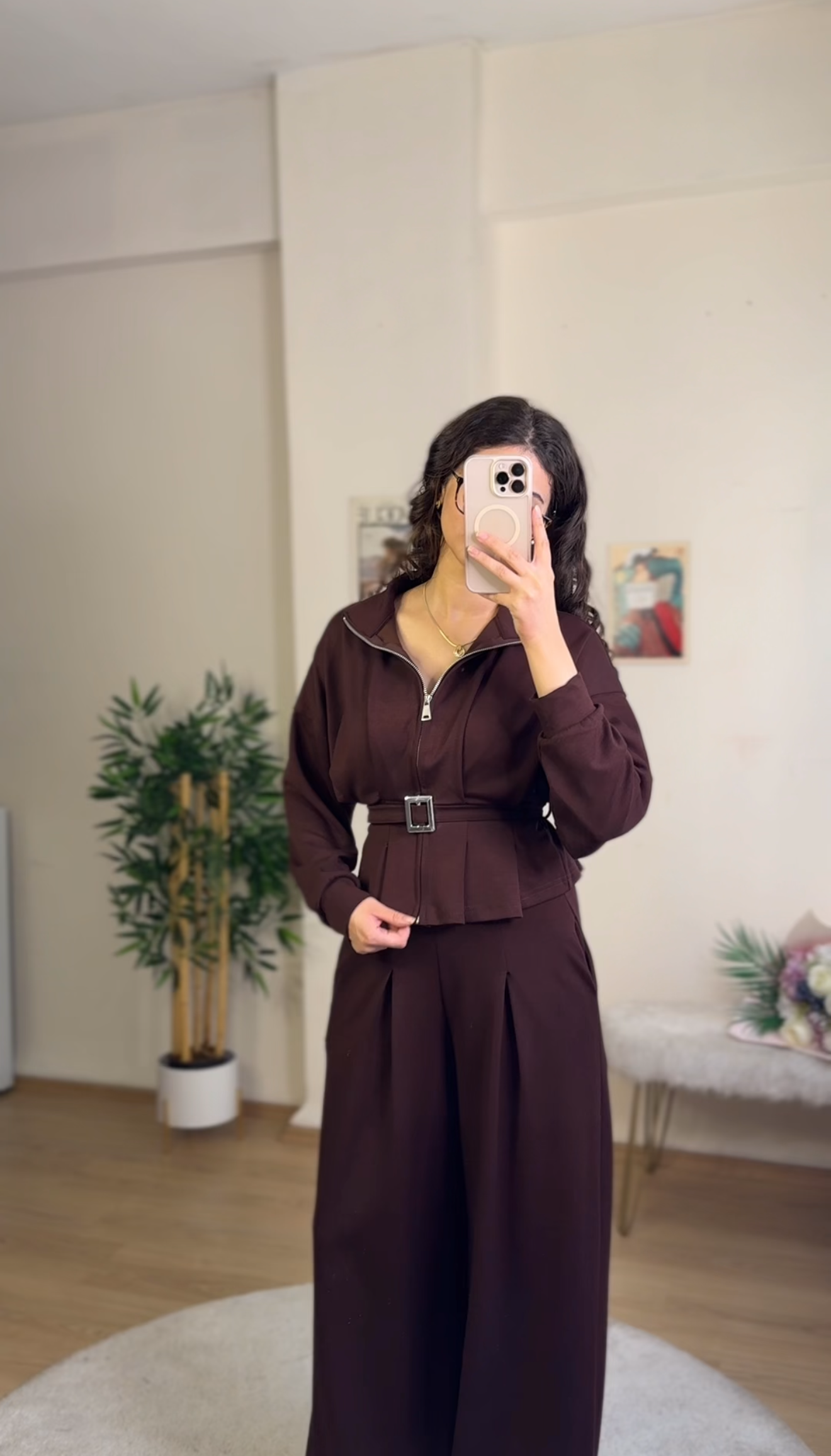 Brown Elegance Modal Set