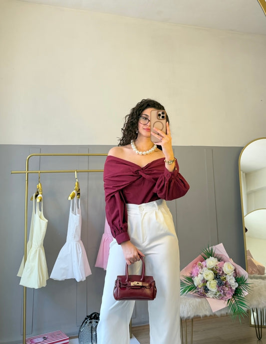 Madonna Yaka Tasarım Gömlek Bordo