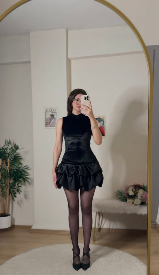 Velvet Ruffle Mini Siyah Elbise